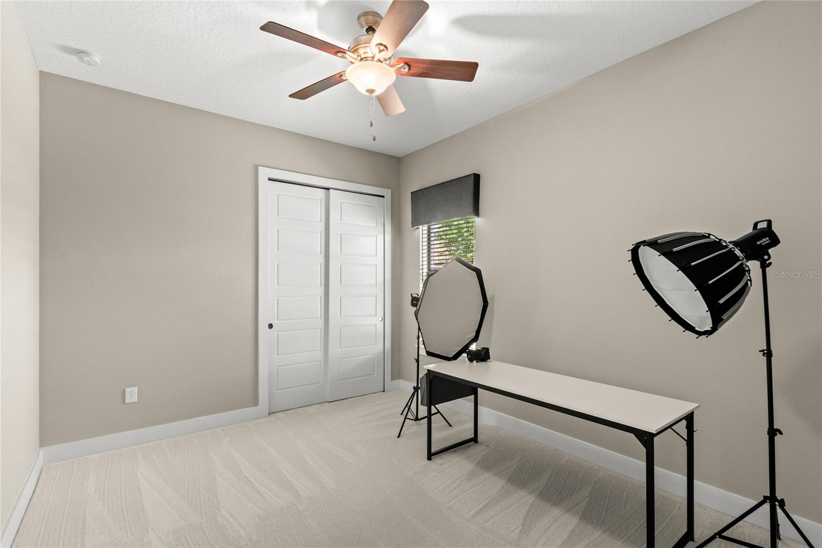 Image 28 of 57 For 25609 Grandview Pointe