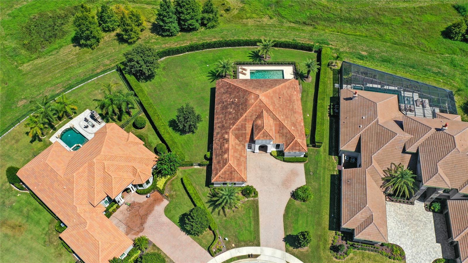 Image 3 of 57 For 25609 Grandview Pointe