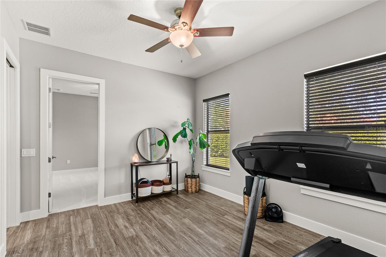 Image 30 of 57 For 25609 Grandview Pointe