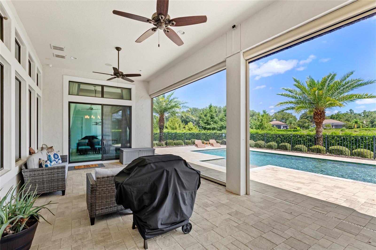 Image 43 of 57 For 25609 Grandview Pointe