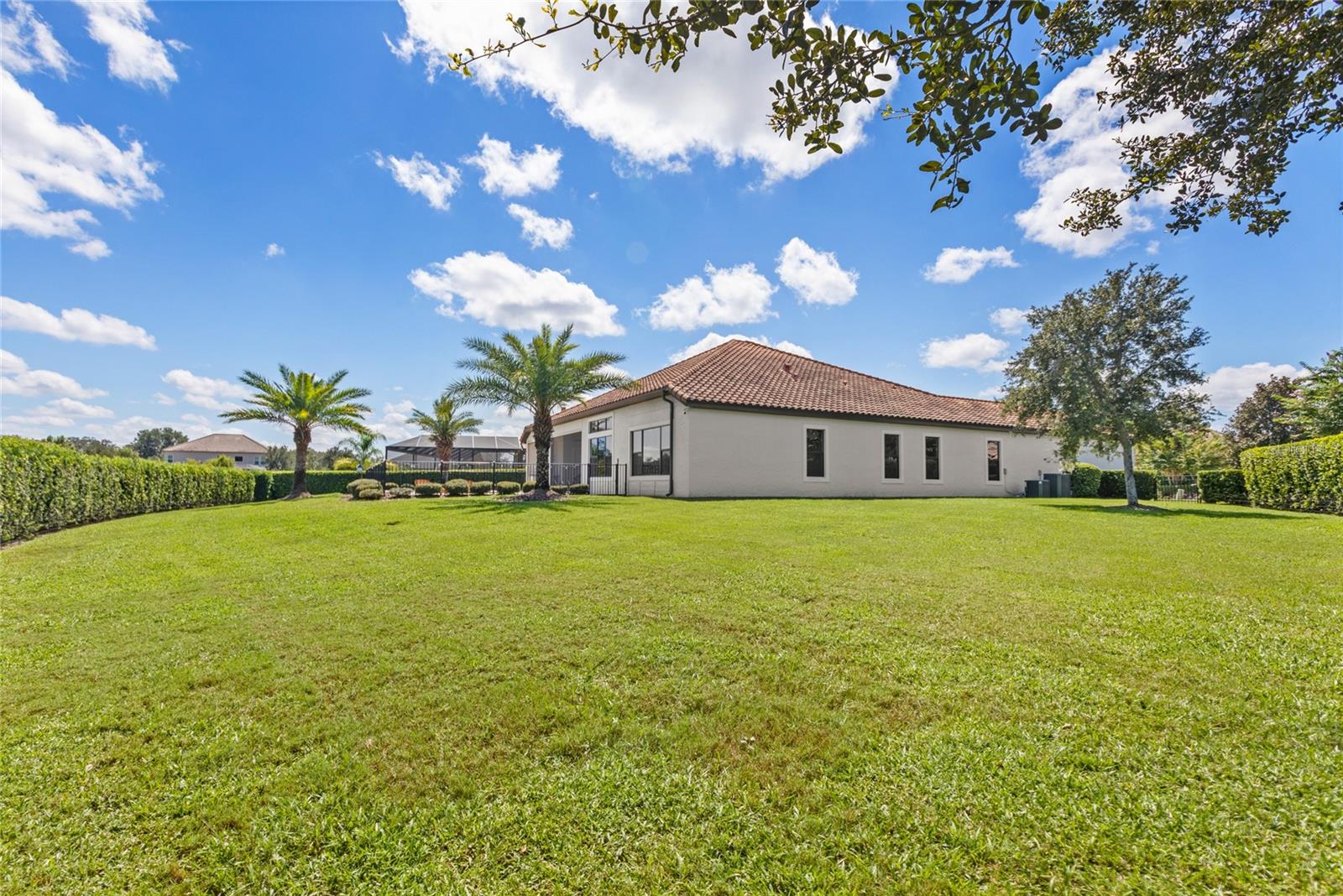 Image 44 of 57 For 25609 Grandview Pointe