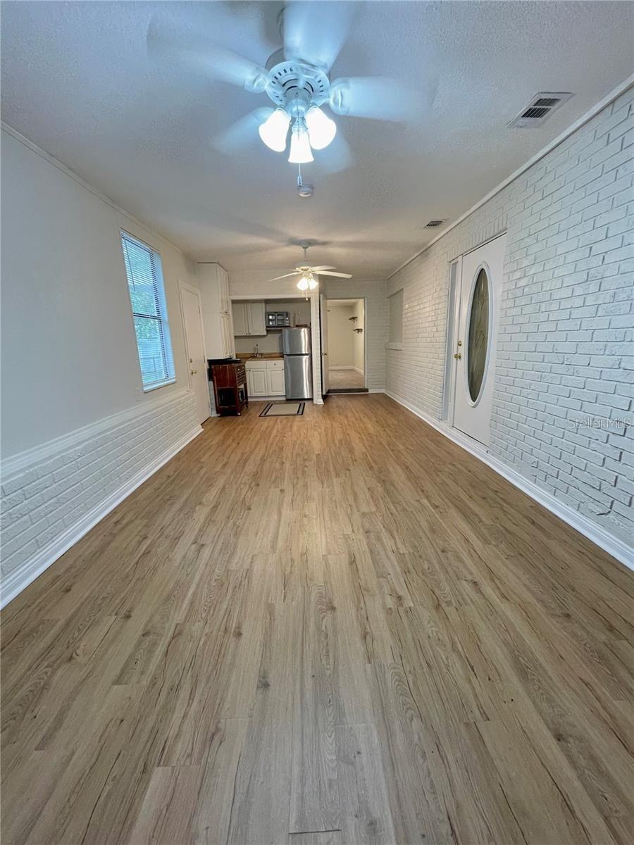 Image 4 of 12 For 10404 Groton Street