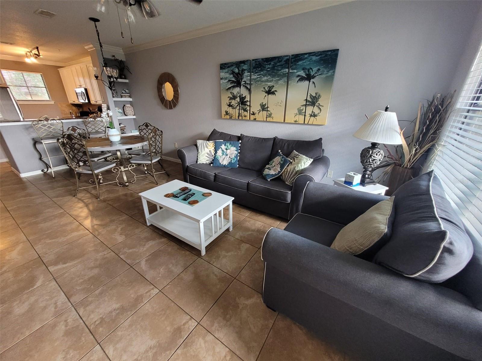Image 15 of 16 For 910 Charo Parkway 323