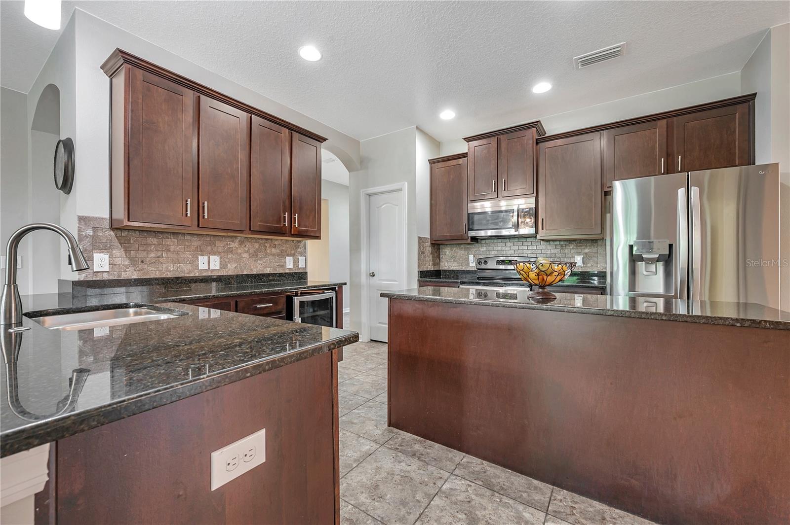 Image 13 of 59 For 6722 Wild Elm Court