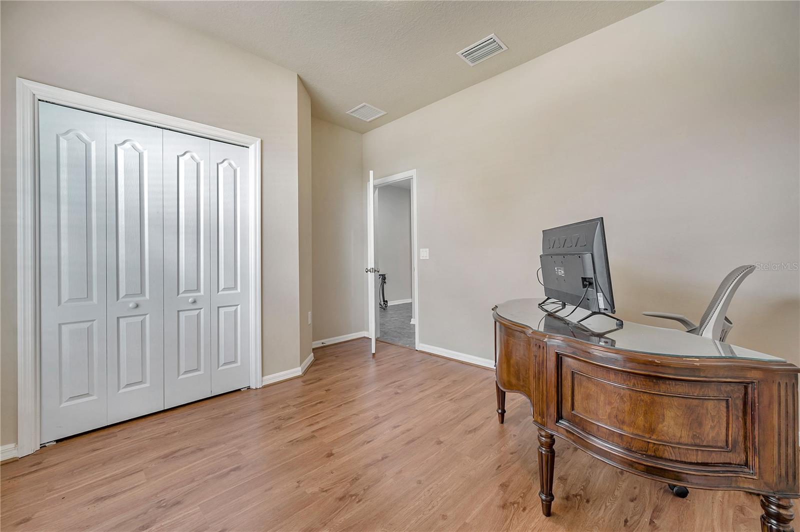 Image 23 of 59 For 6722 Wild Elm Court