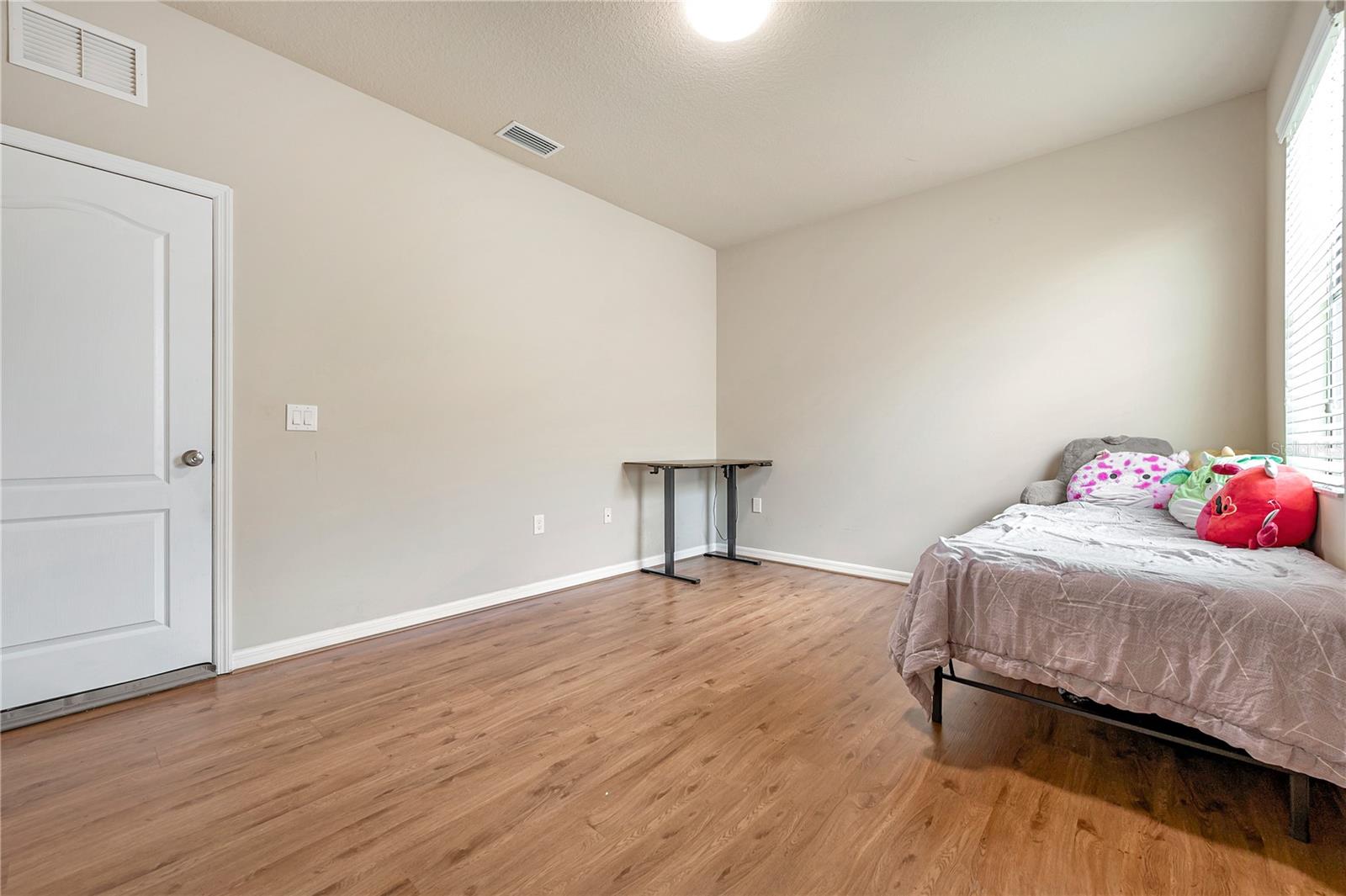 Image 37 of 59 For 6722 Wild Elm Court