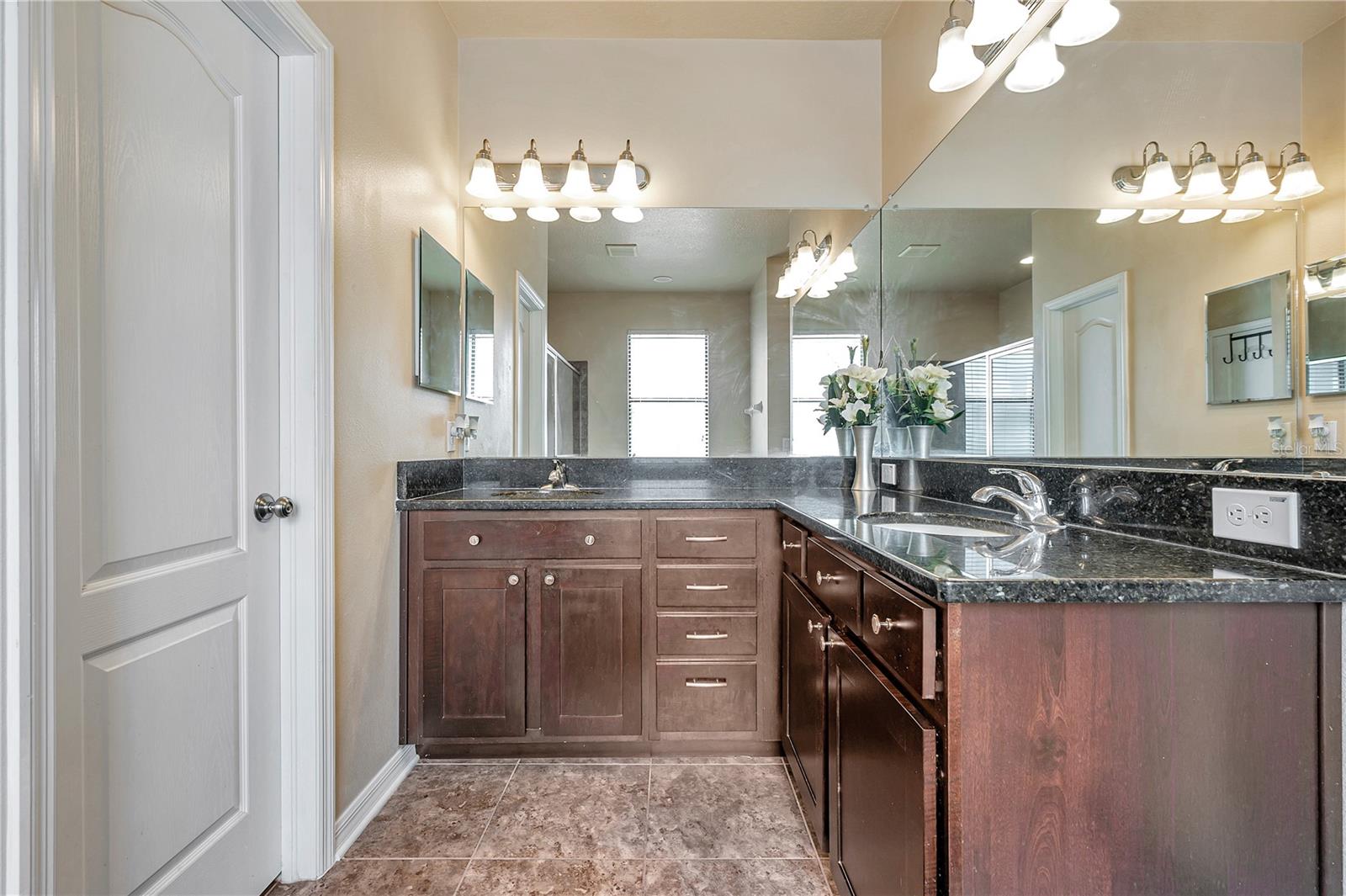 Image 46 of 59 For 6722 Wild Elm Court