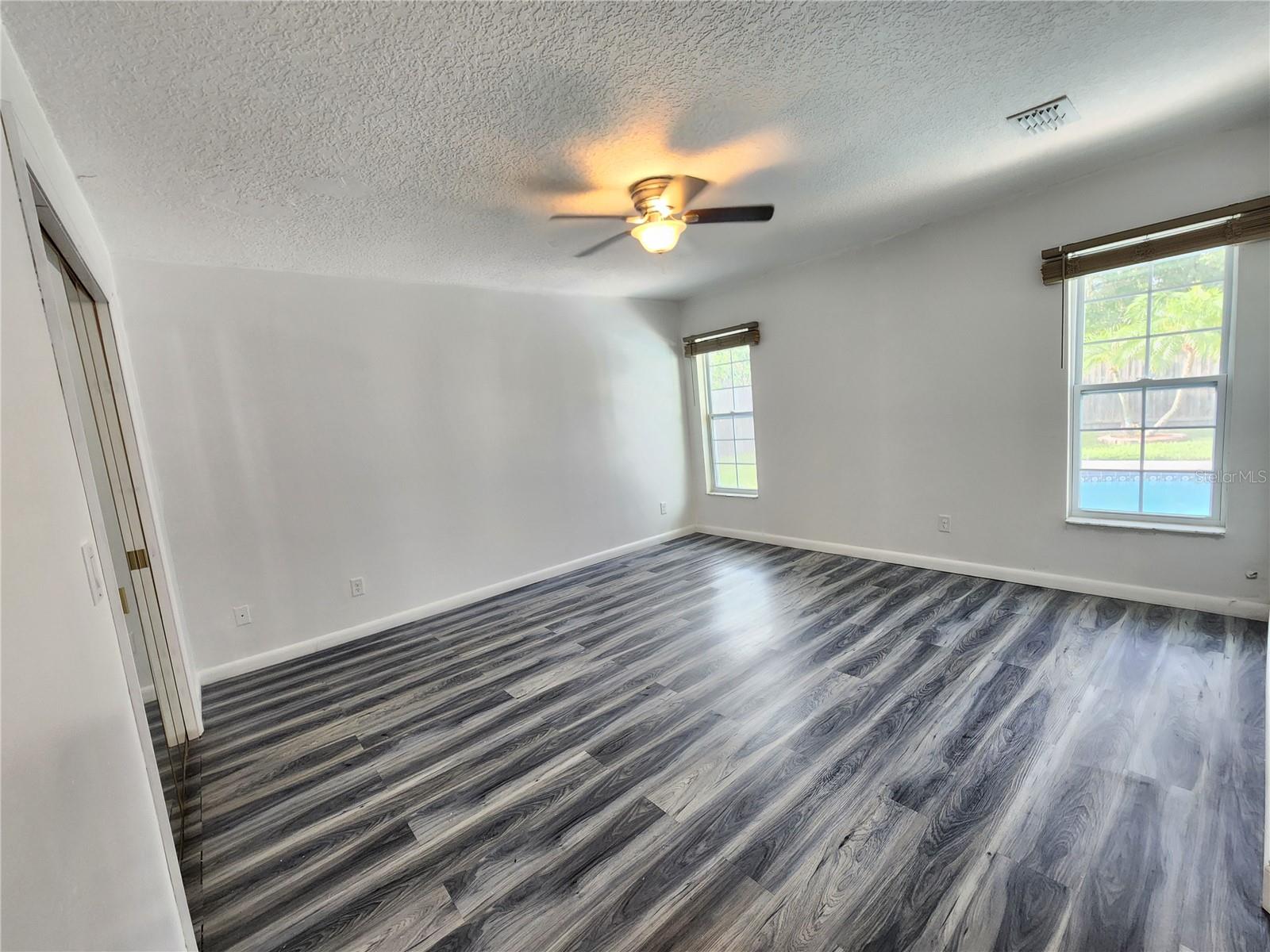 Image 12 of 23 For 11659 Darlington Drive
