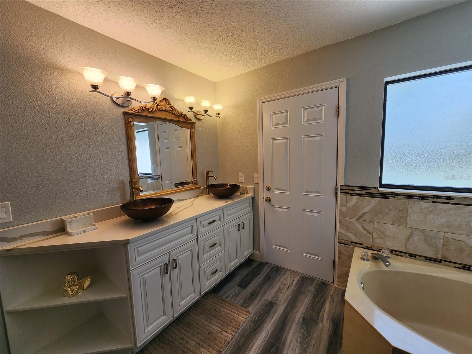 Image 15 of 23 For 11659 Darlington Drive