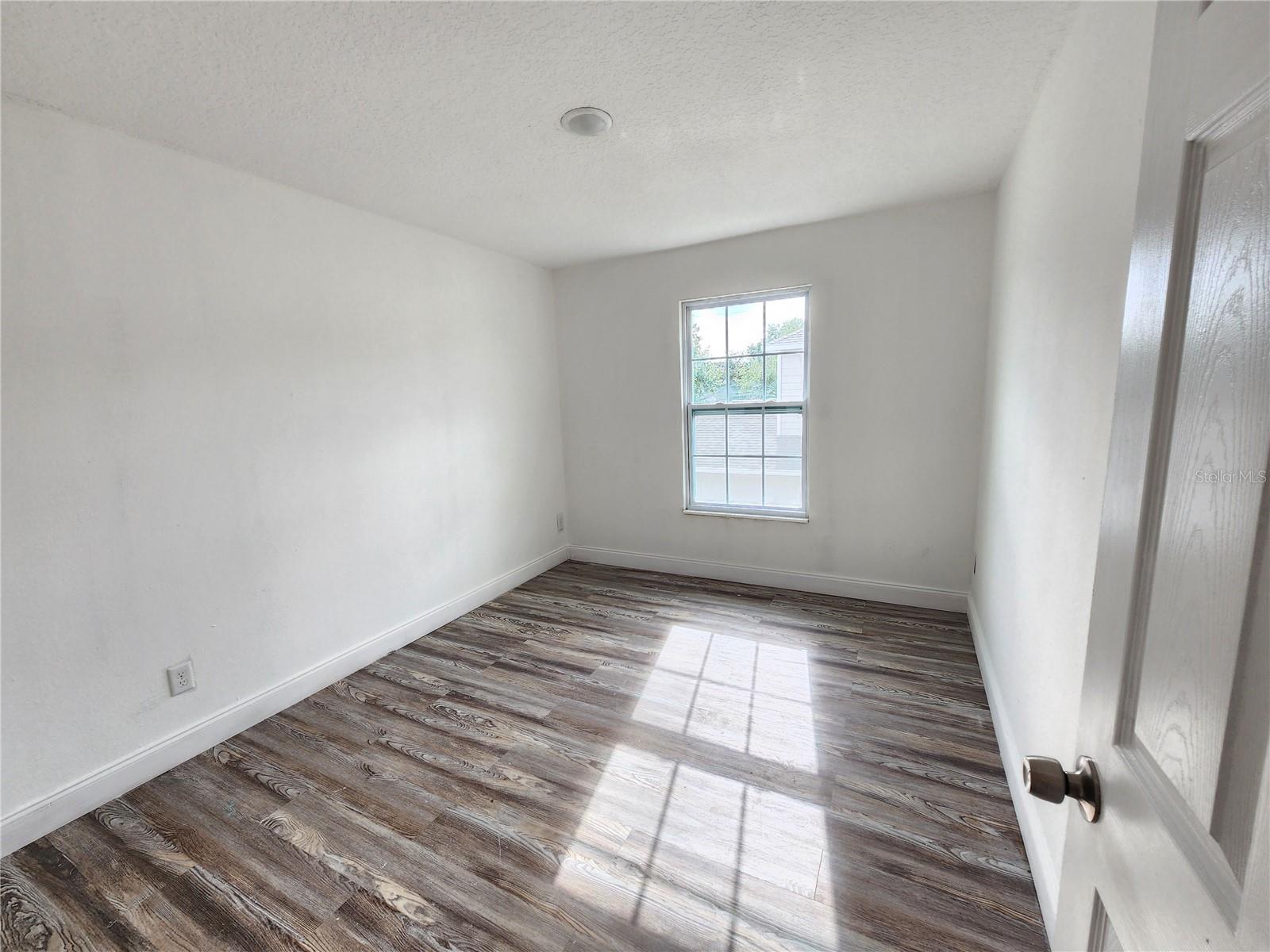 Image 17 of 23 For 11659 Darlington Drive