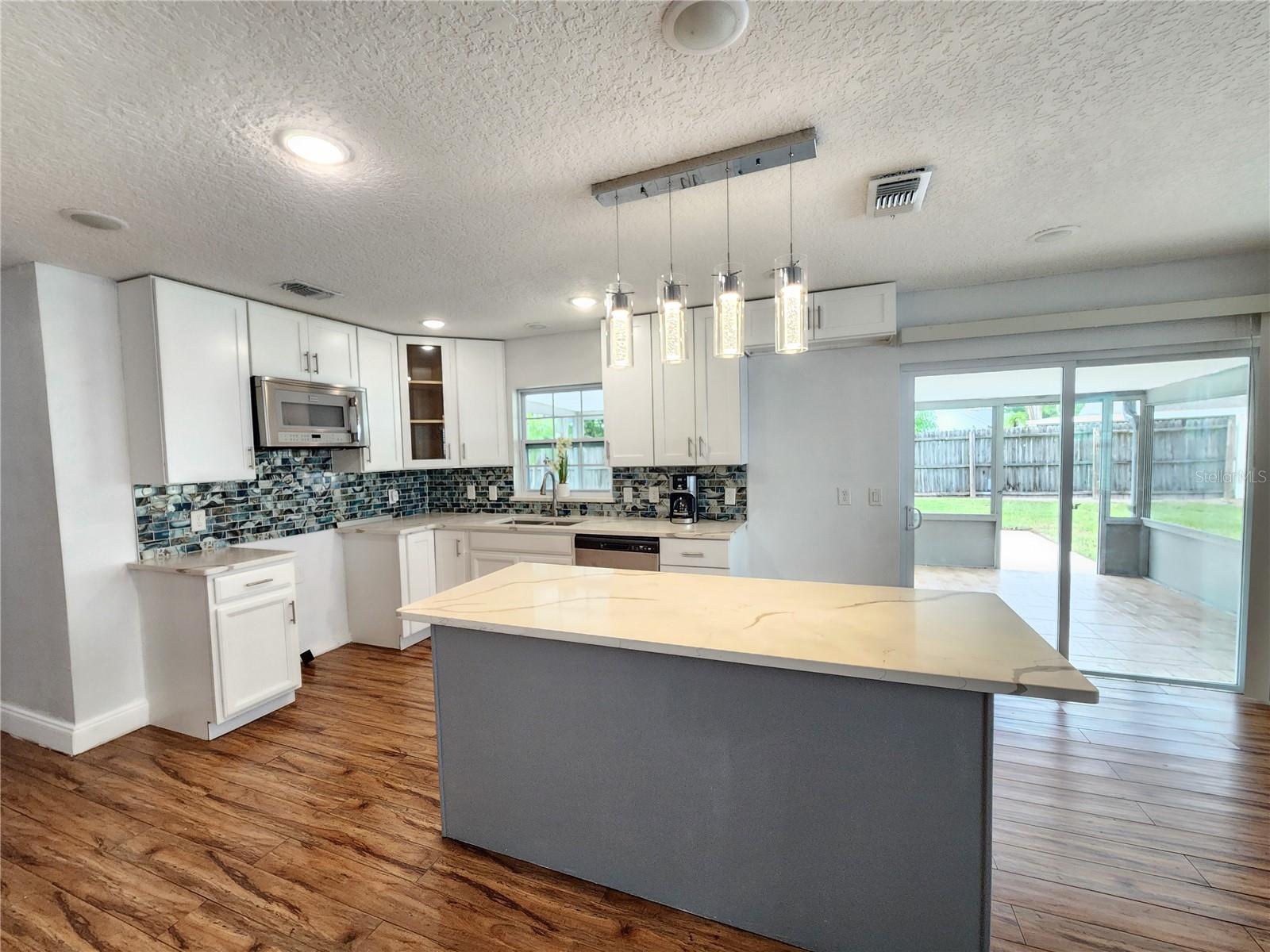 Image 7 of 23 For 11659 Darlington Drive