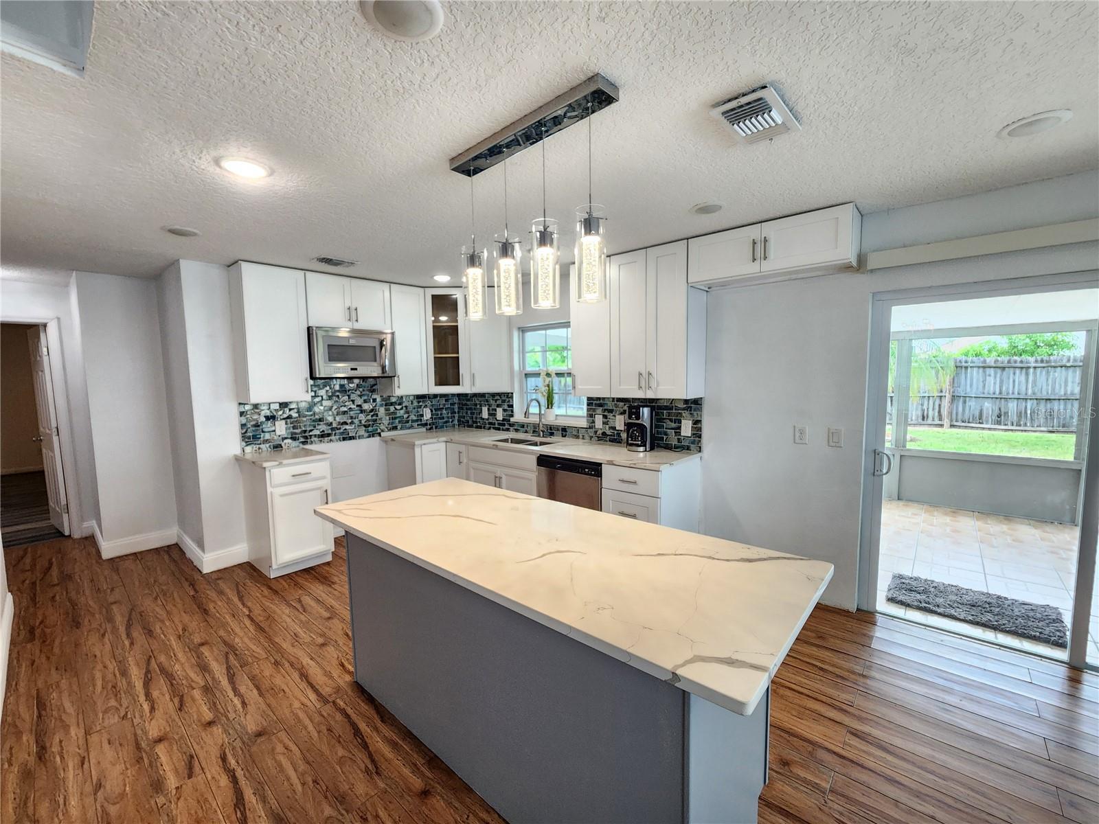 Image 8 of 23 For 11659 Darlington Drive