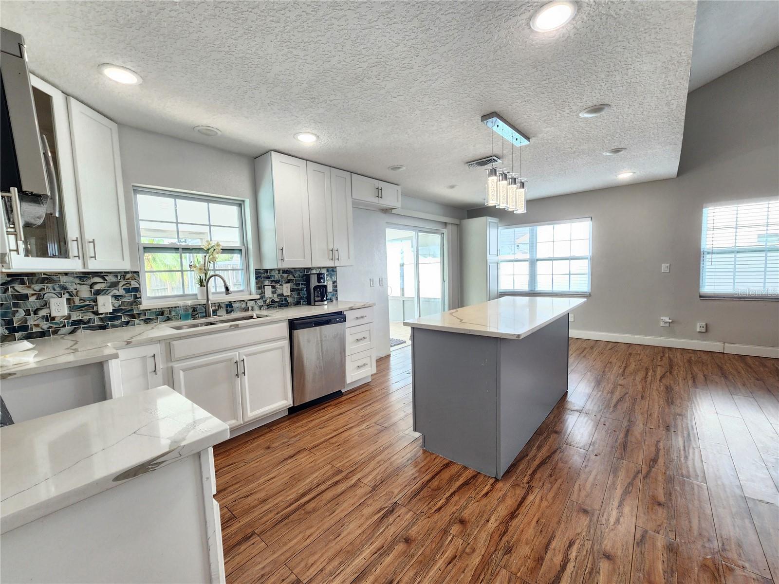 Image 9 of 23 For 11659 Darlington Drive