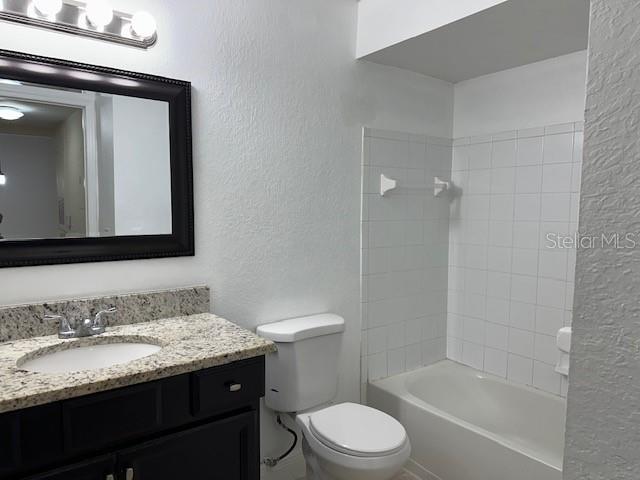 Image 11 of 13 For 13838 Fairway Island Drive 1416