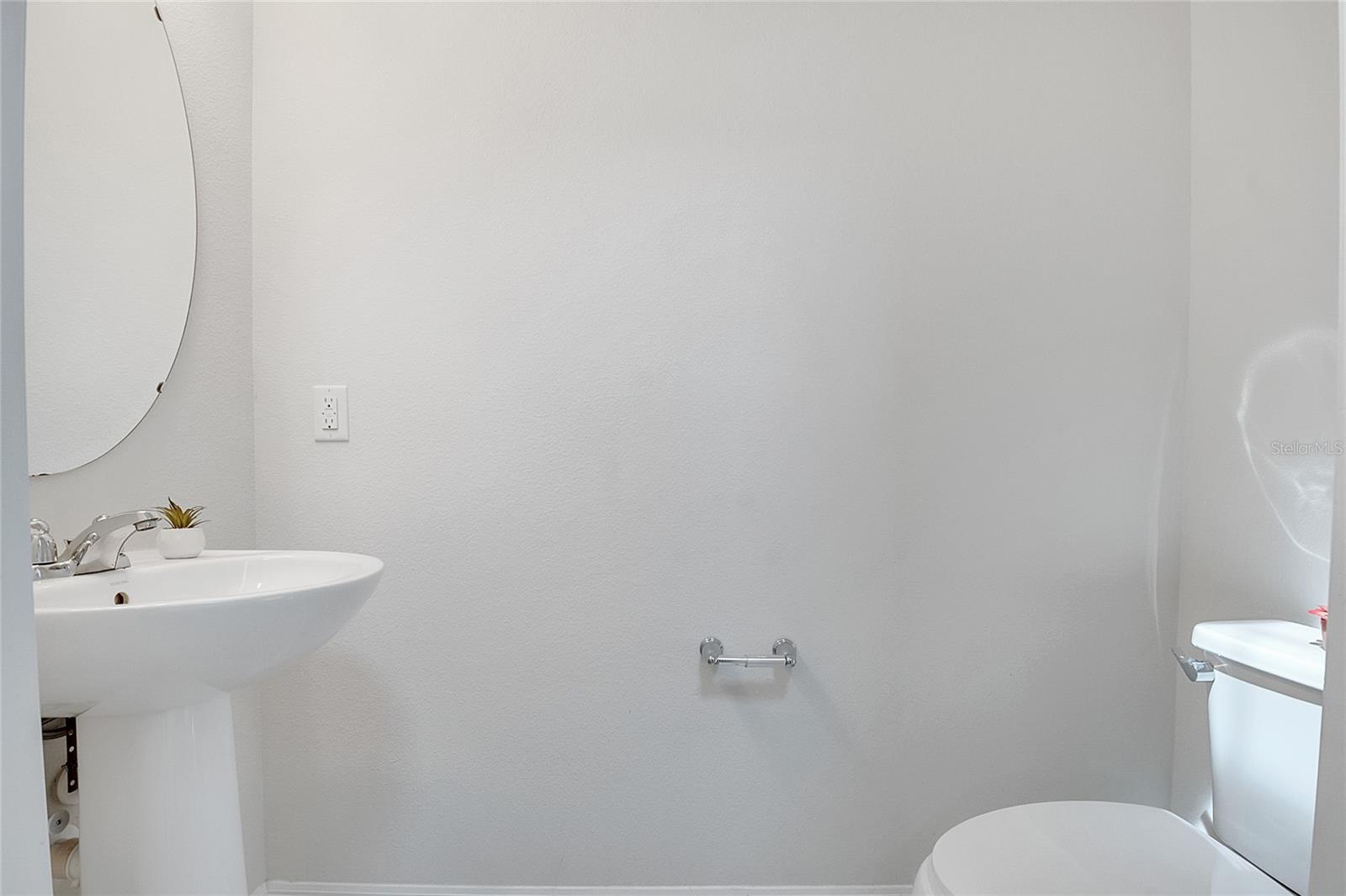 Image 14 of 41 For 247 Domus Lane