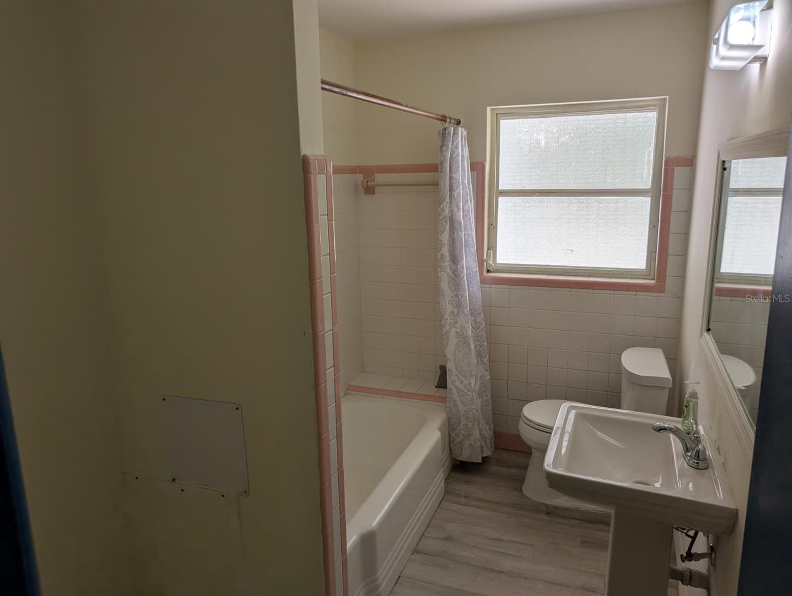 Image 15 of 24 For 1176 40th Street