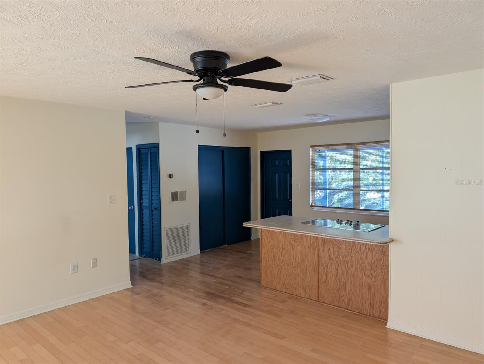 Image 5 of 24 For 1176 40th Street