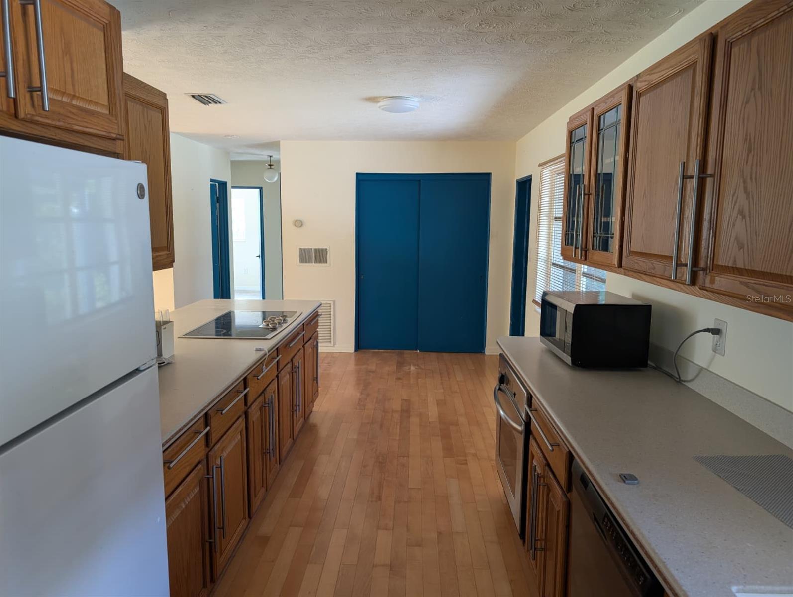 Image 8 of 24 For 1176 40th Street