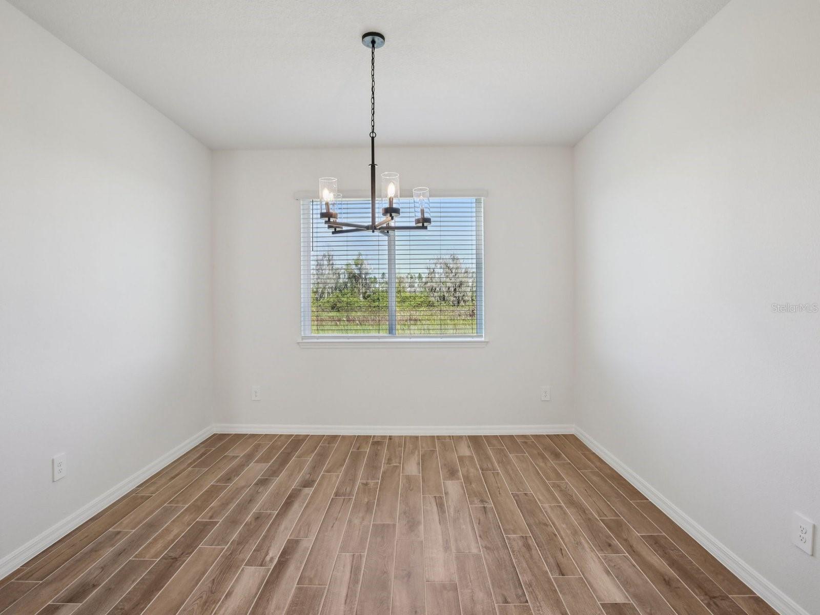 Image 18 of 50 For 1922 Coolridge Place