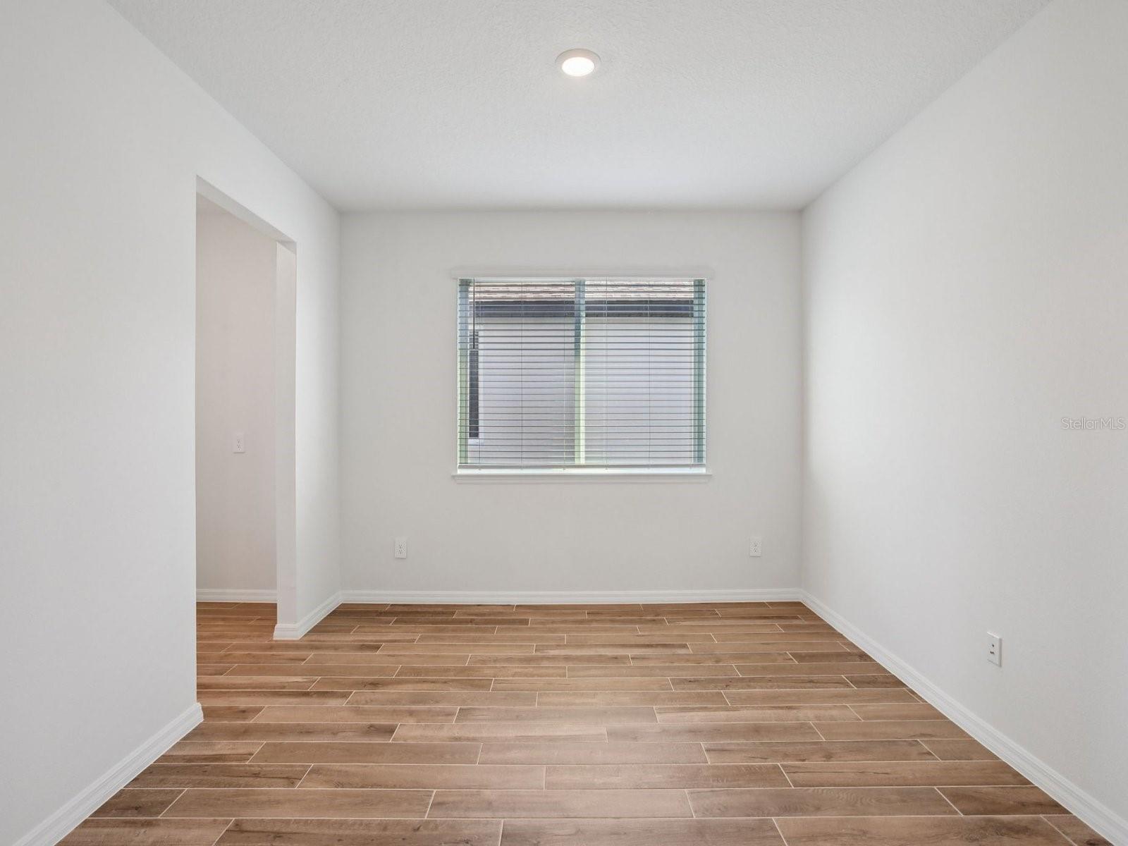 Image 20 of 50 For 1922 Coolridge Place