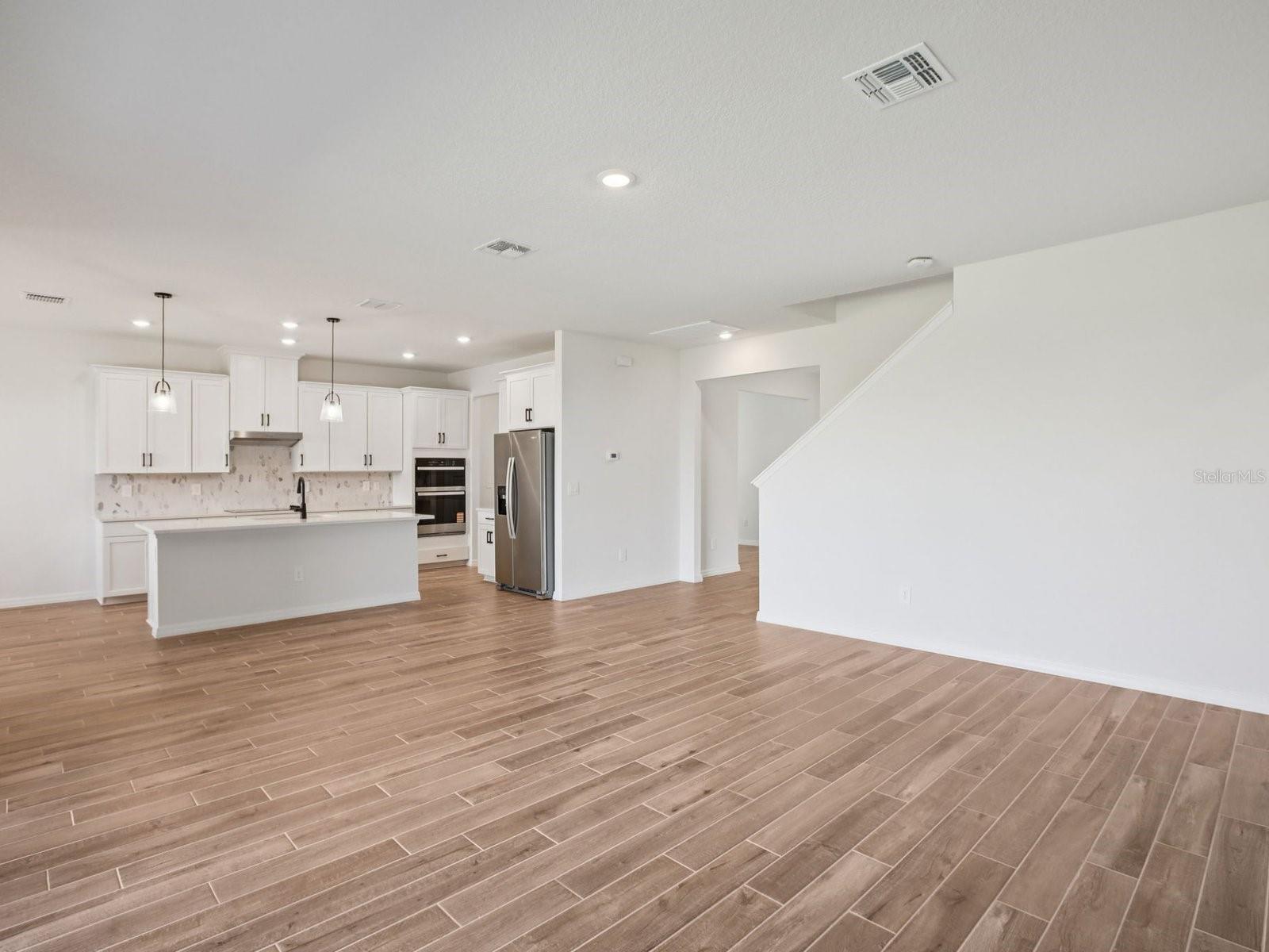 Image 8 of 50 For 1922 Coolridge Place