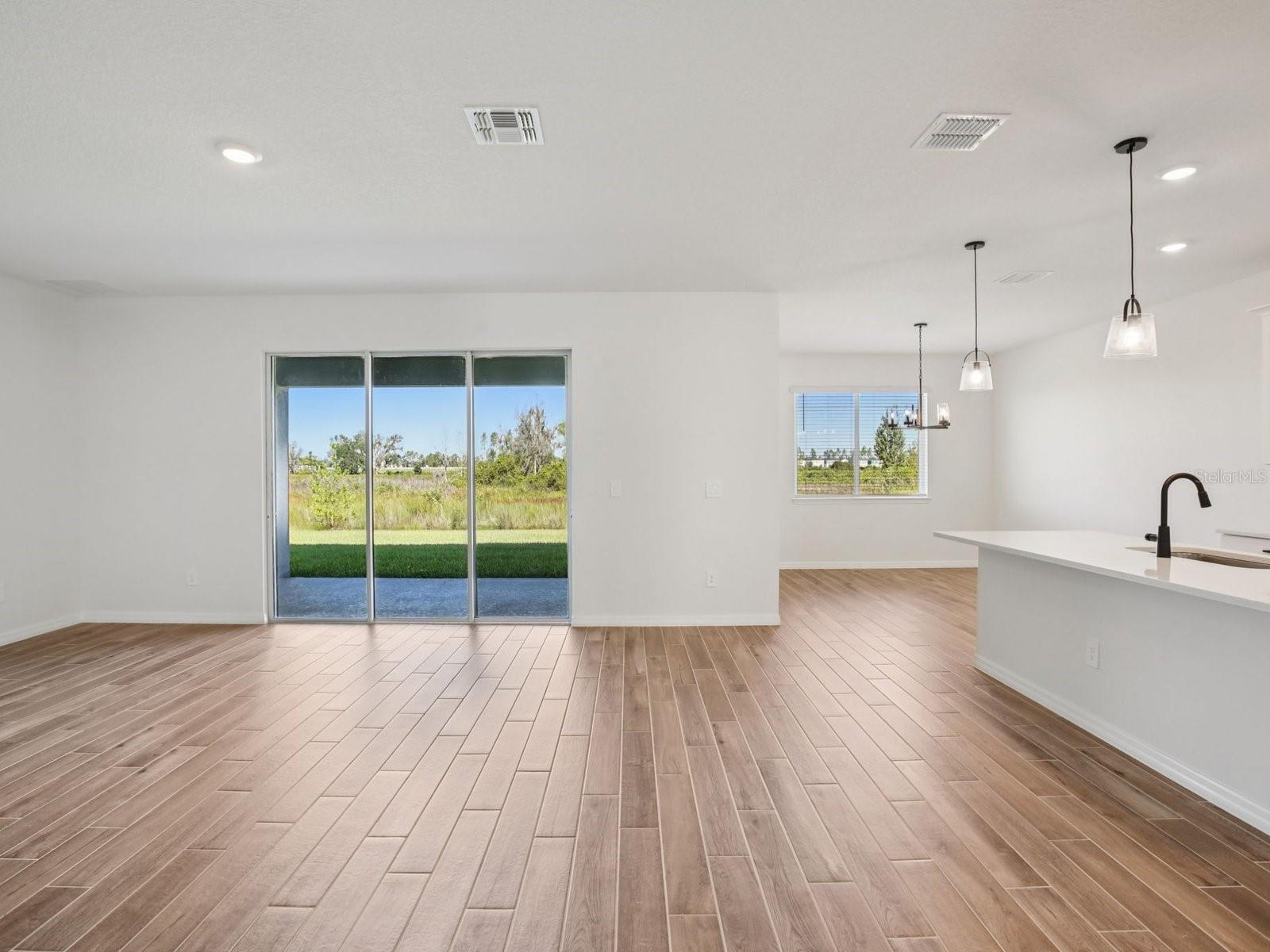 Image 9 of 50 For 1922 Coolridge Place