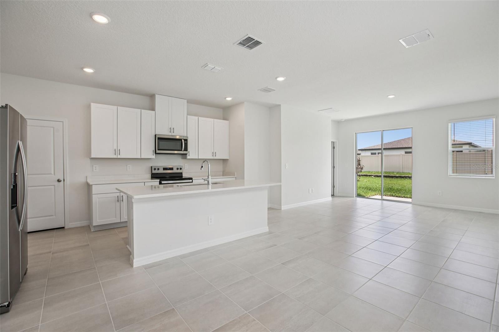 Image 13 of 41 For 1820 Brekey Way