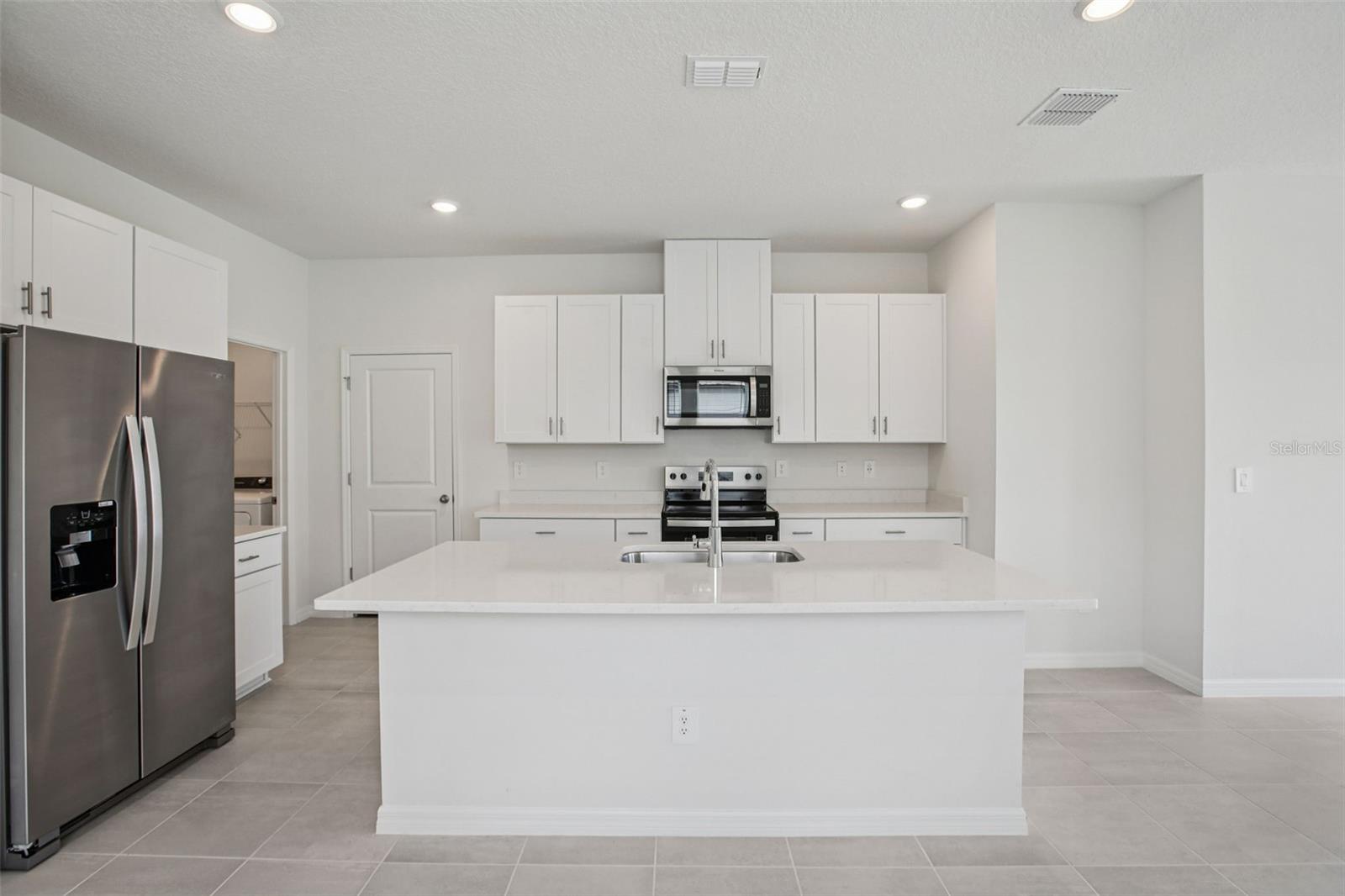 Image 14 of 41 For 1820 Brekey Way