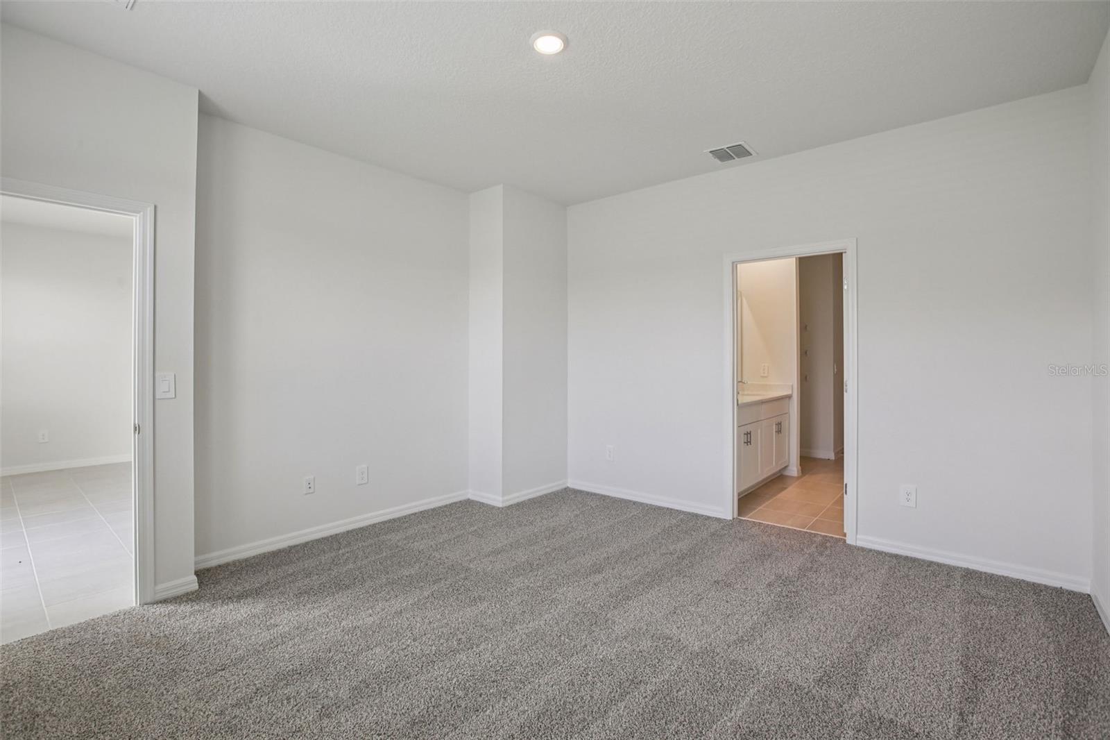 Image 23 of 41 For 1820 Brekey Way