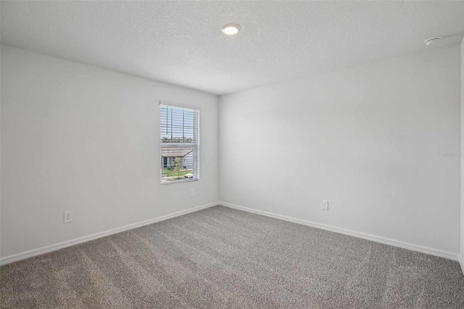 Image 31 of 41 For 1820 Brekey Way