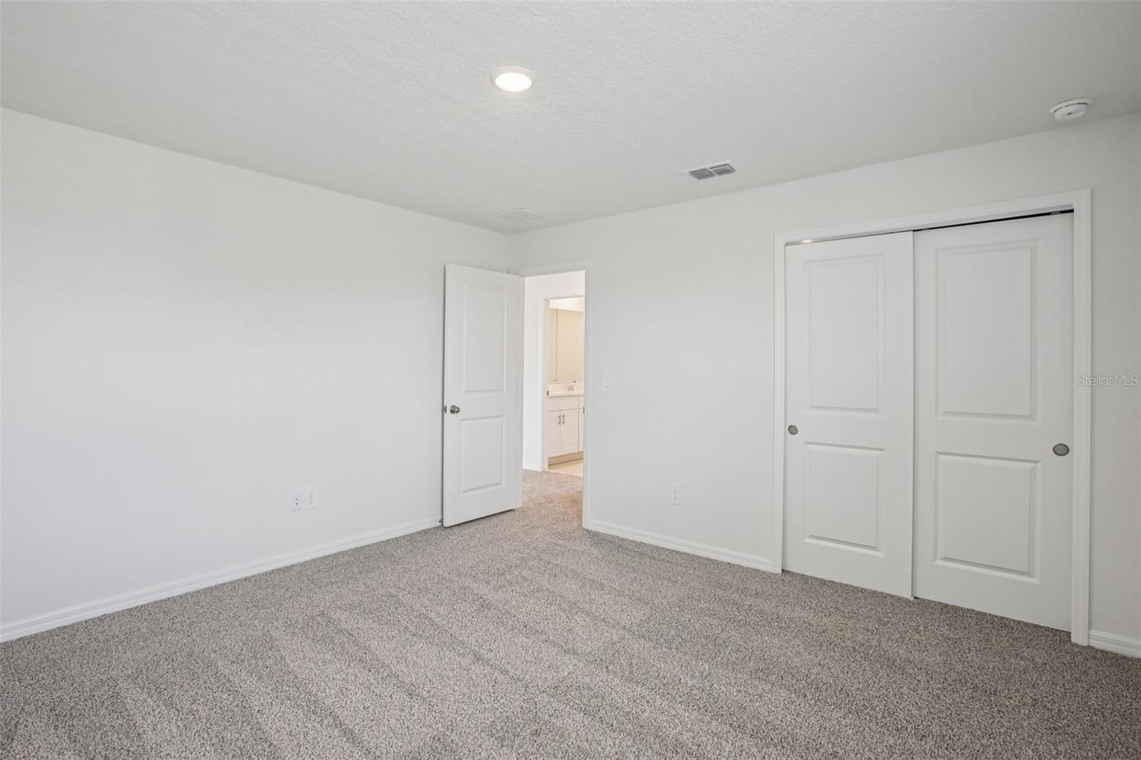 Image 36 of 41 For 1820 Brekey Way