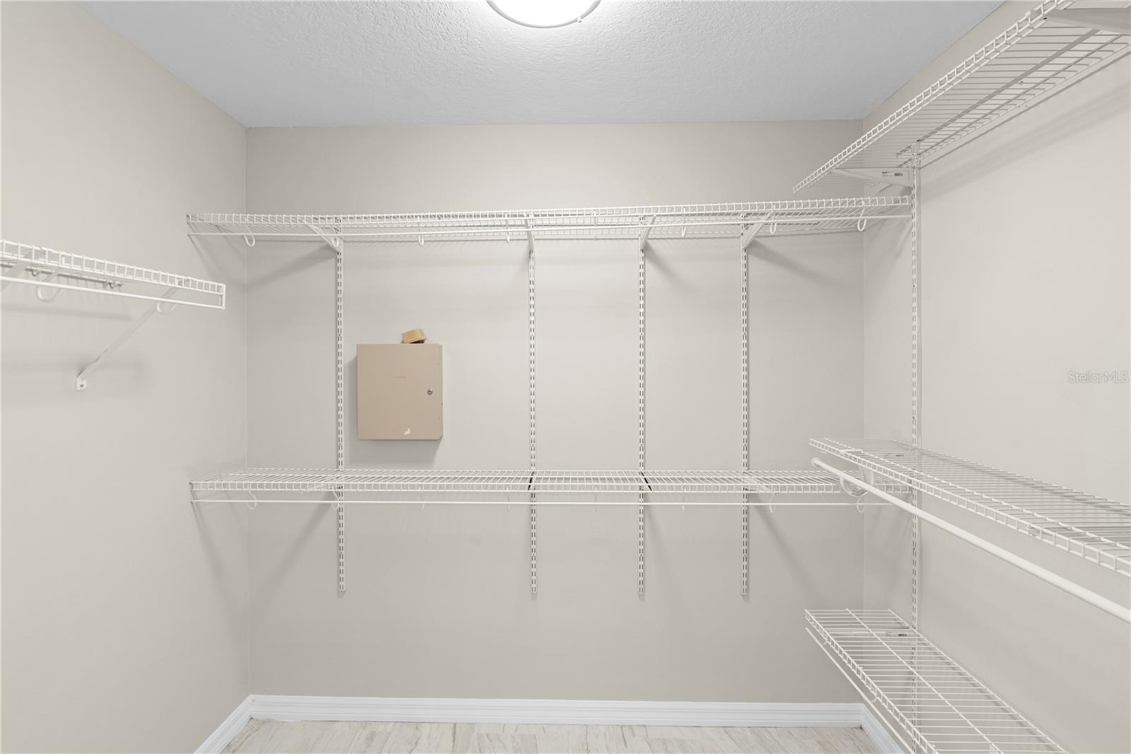 Image 33 of 42 For 9885 Montclair Circle Circle