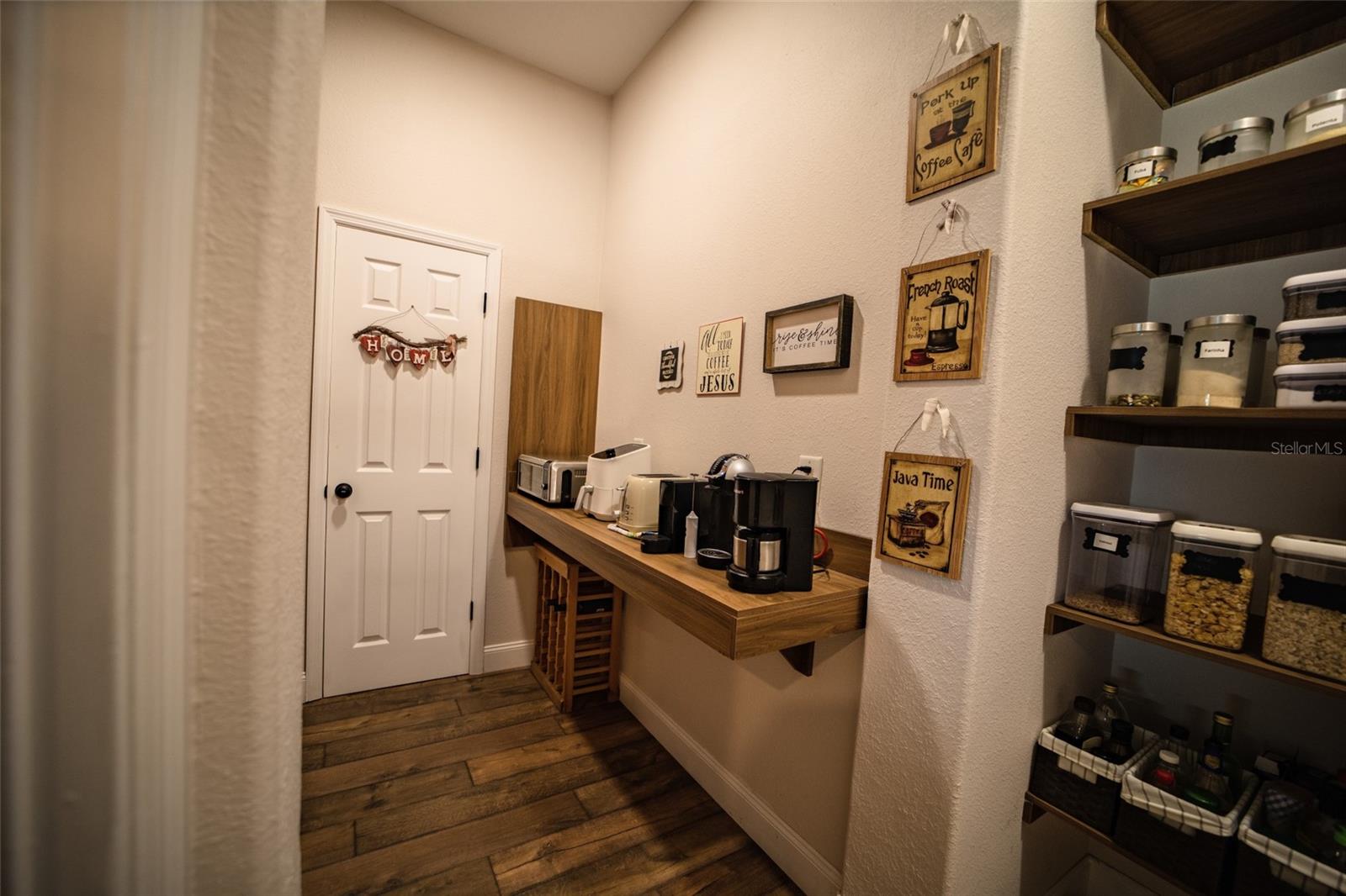 Image 44 of 83 For 13048 Lake Roper Ct.