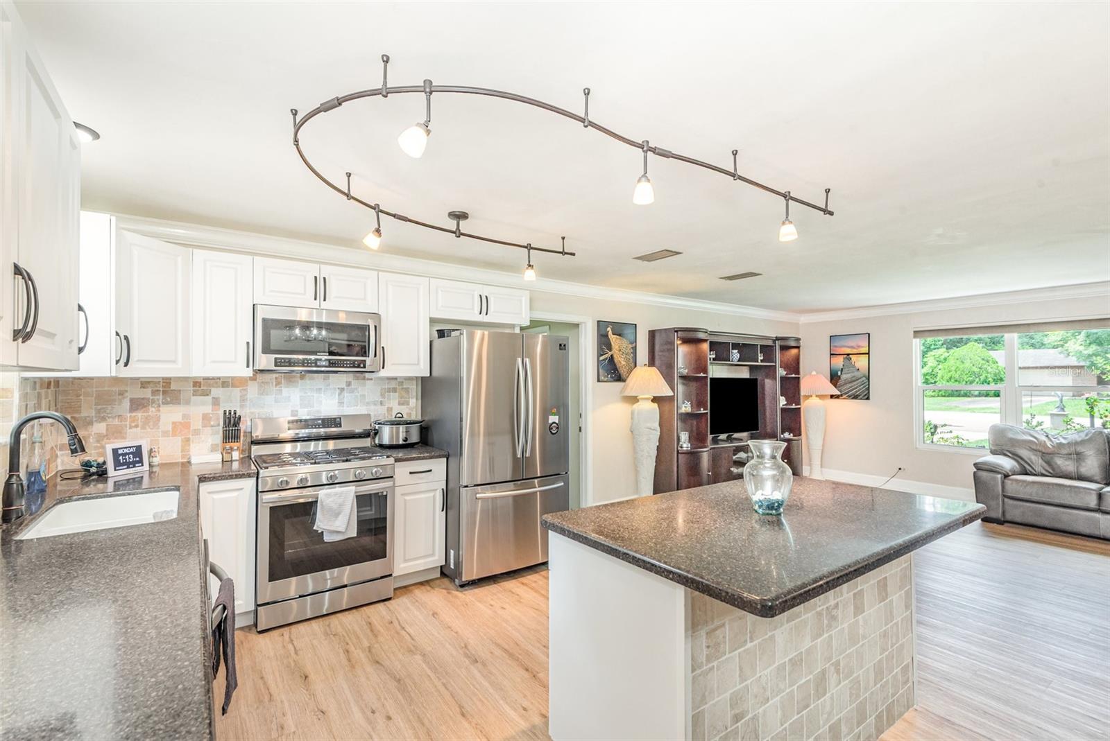 Image 10 of 29 For 1459 Admiral Halsey Avenue