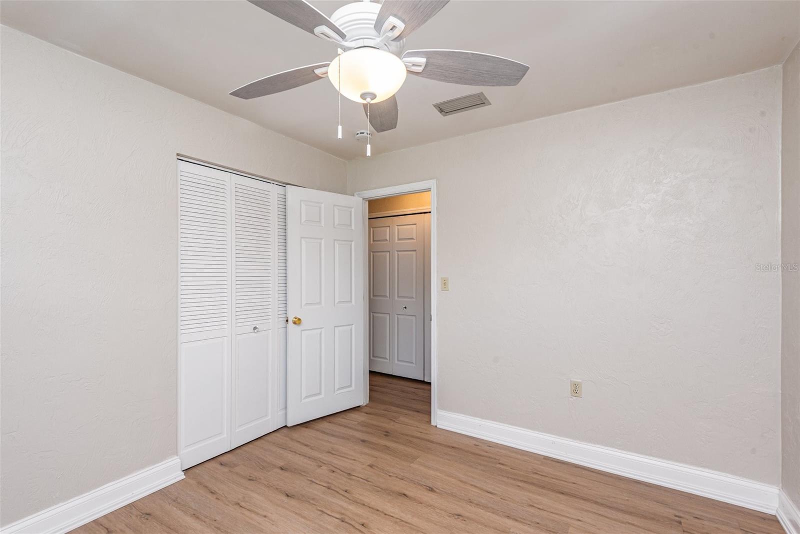 Image 17 of 29 For 1459 Admiral Halsey Avenue