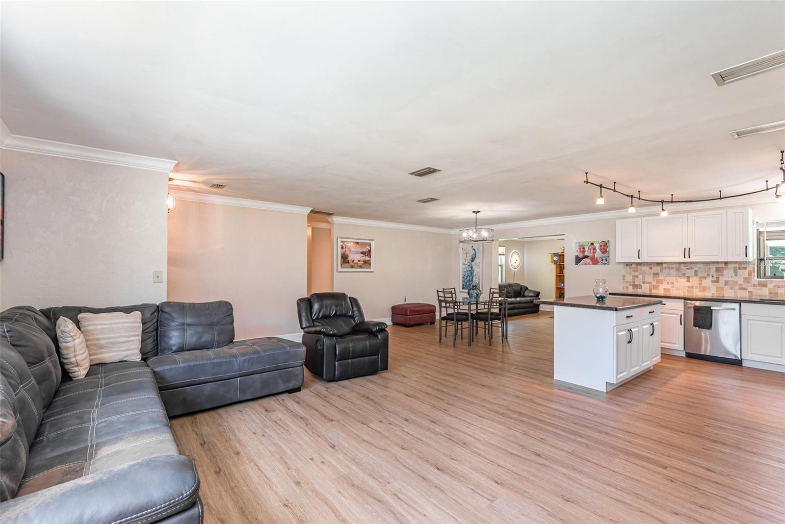 Image 7 of 29 For 1459 Admiral Halsey Avenue