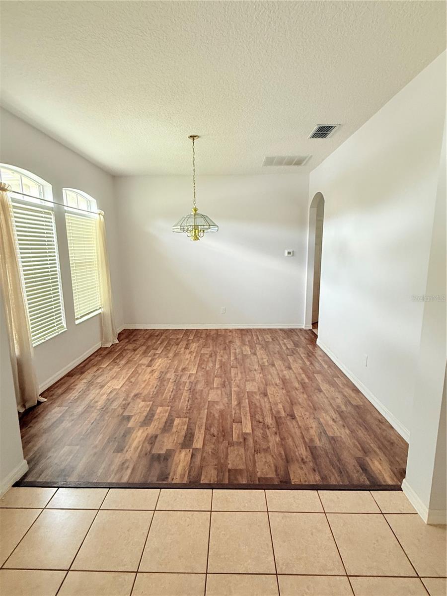Image 3 of 24 For 1214 Shagrock Court