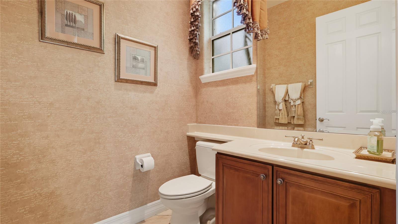 Image 15 of 43 For 601 Spring Oak Circle