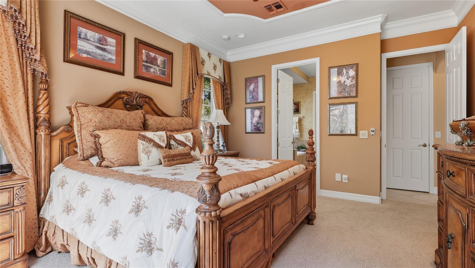 Image 17 of 43 For 601 Spring Oak Circle