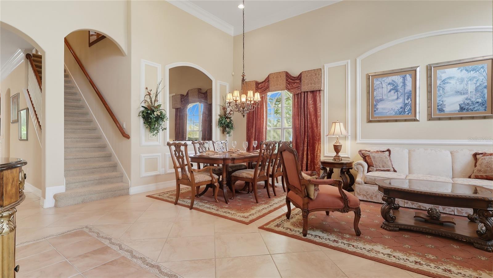 Image 4 of 43 For 601 Spring Oak Circle
