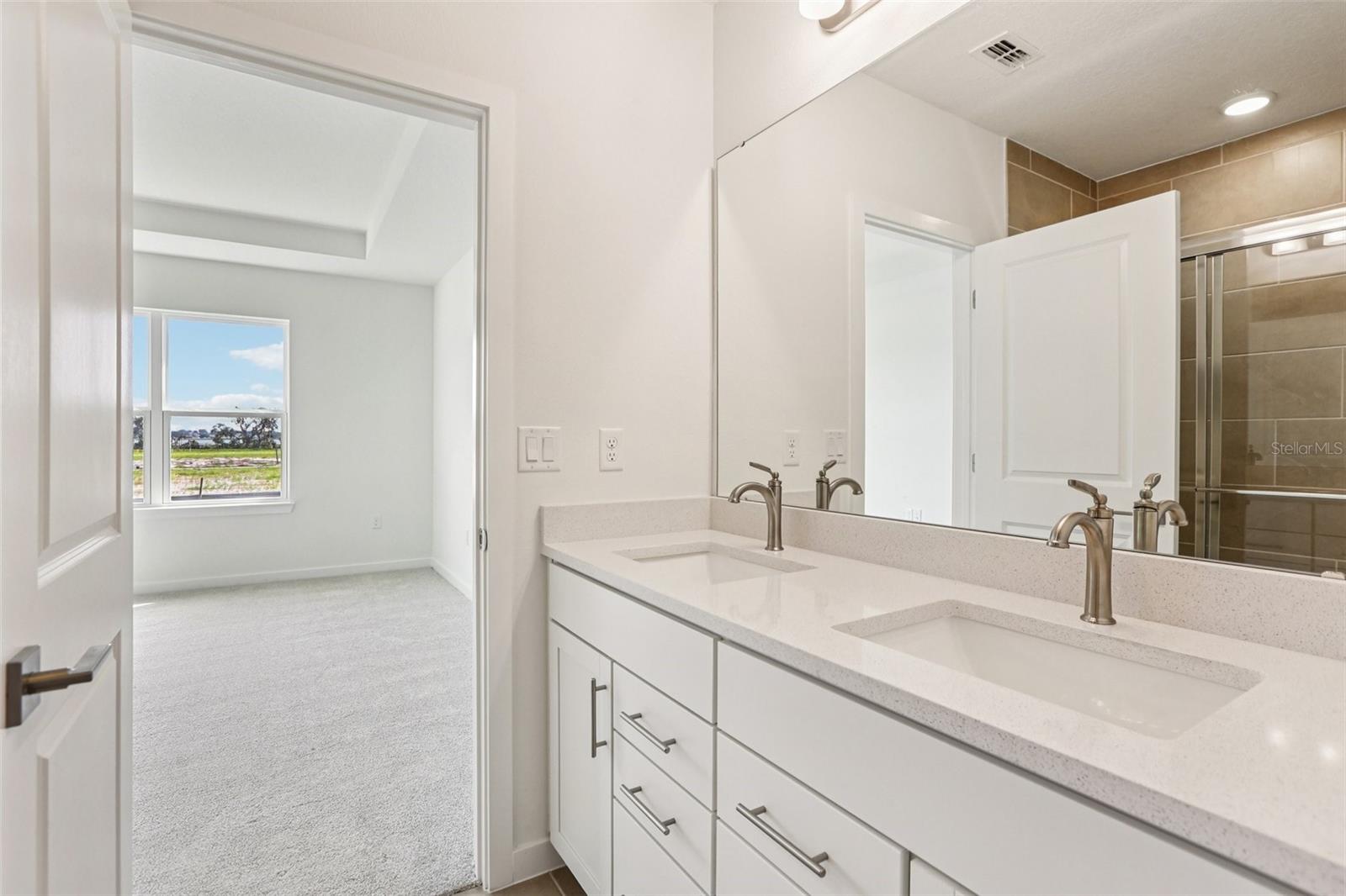 Image 32 of 39 For 329 Meredith Boulevard