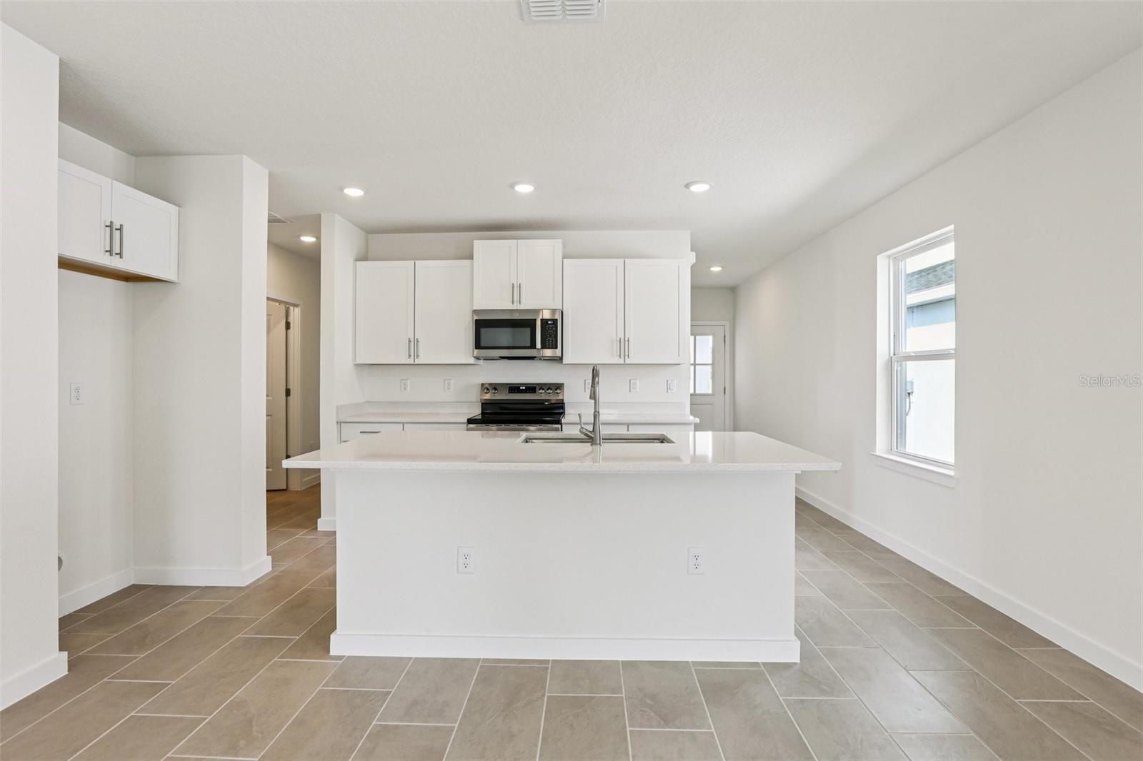 Image 7 of 39 For 329 Meredith Boulevard