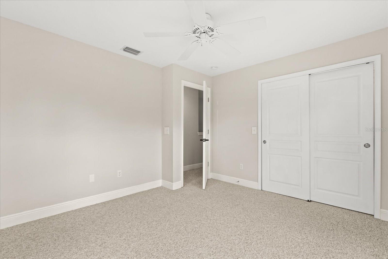 Image 17 of 43 For 635 & 637 Hillcrest Street