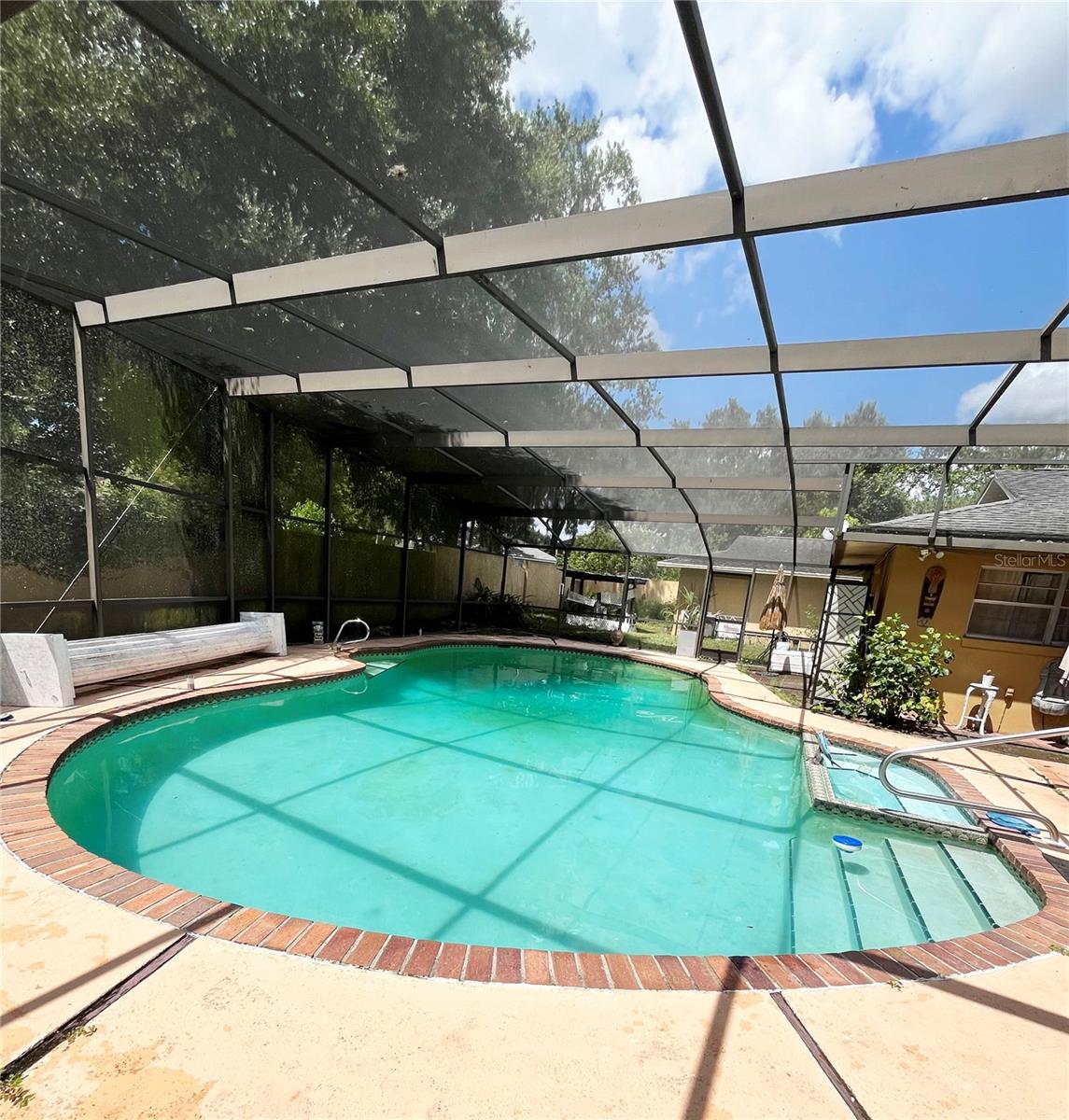 Image 2 of 4 For 858 Errol Parkway