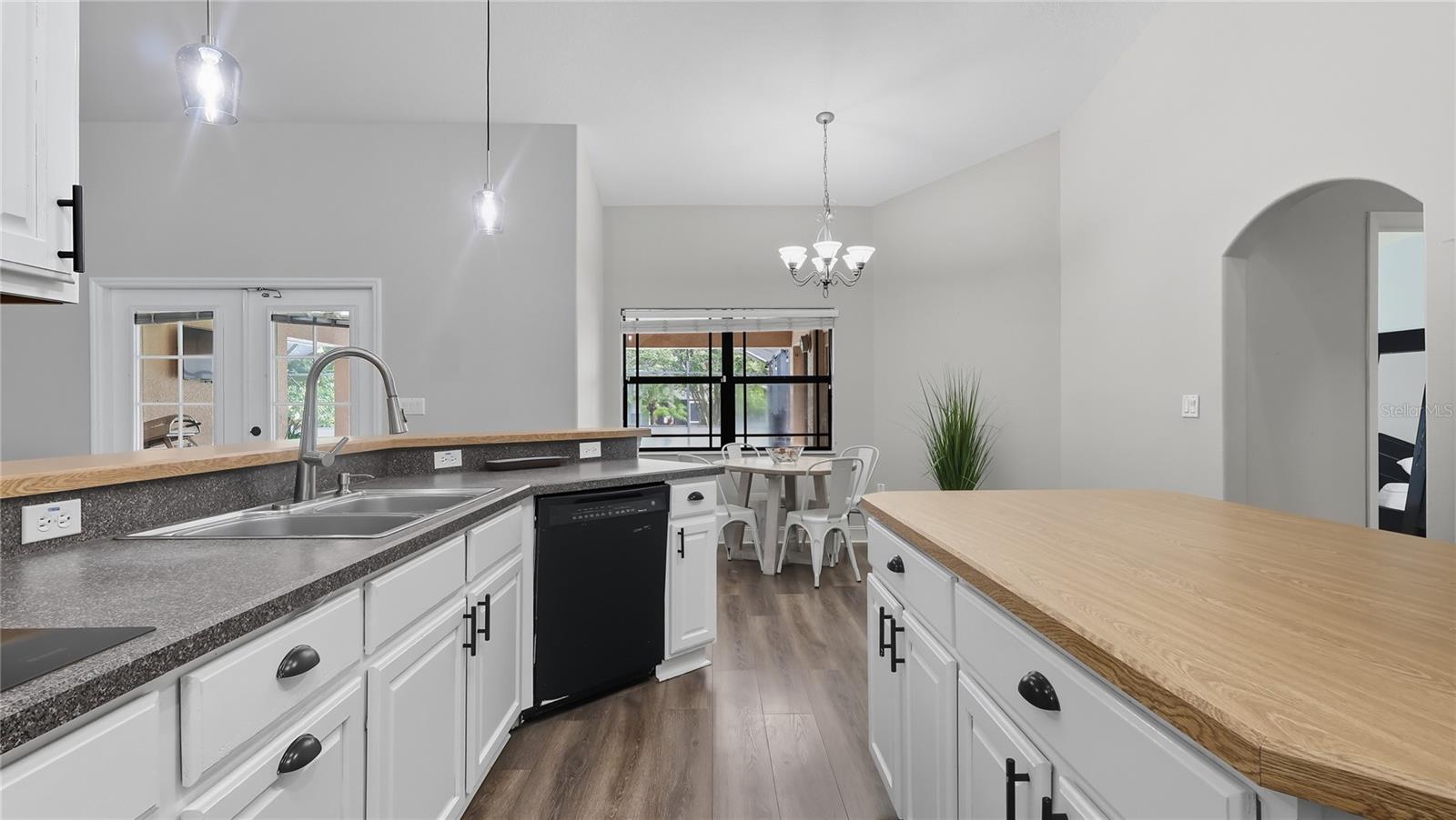 Image 12 of 32 For 4909 Raylene Way
