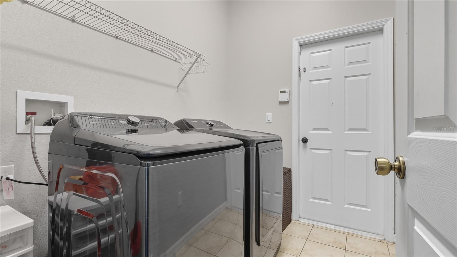 Image 15 of 32 For 4909 Raylene Way