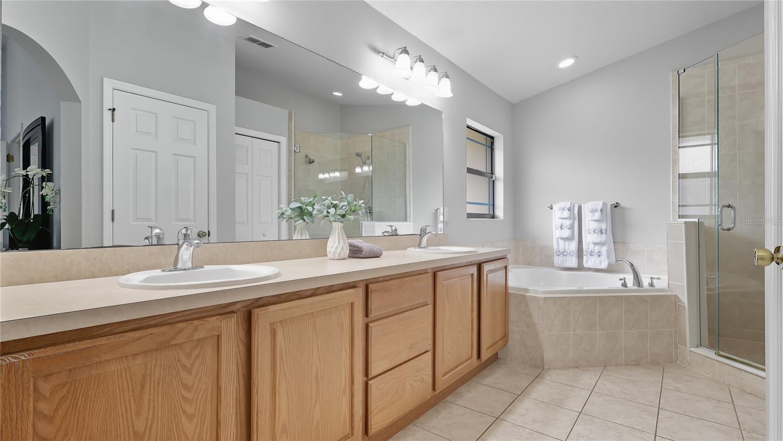 Image 19 of 32 For 4909 Raylene Way