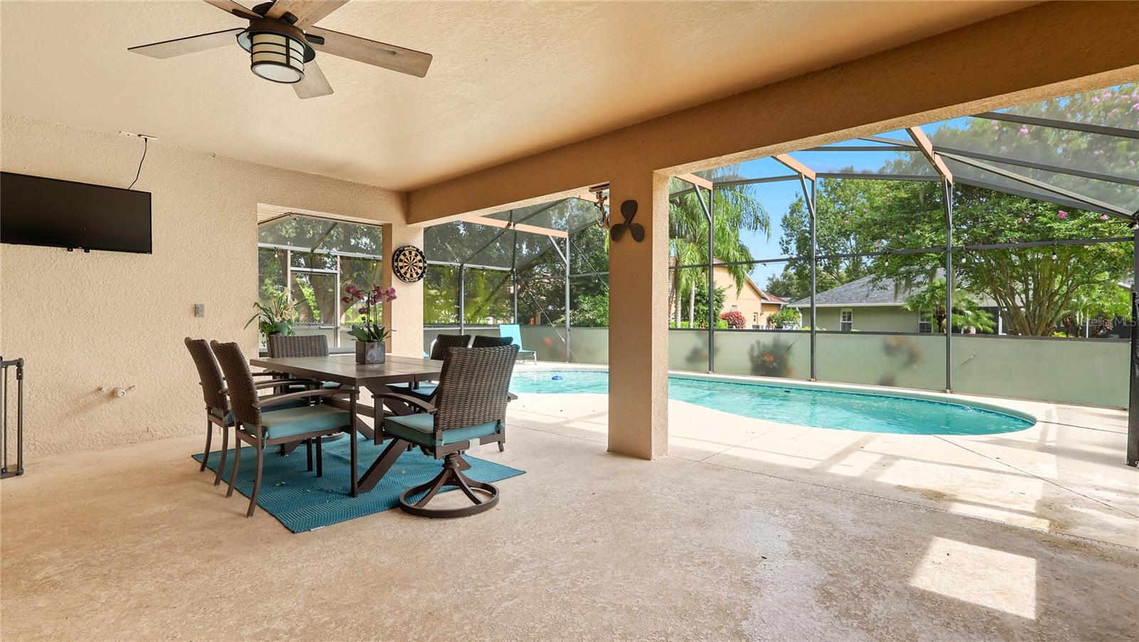 Image 28 of 32 For 4909 Raylene Way