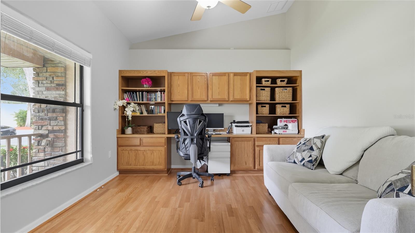 Image 7 of 32 For 4909 Raylene Way