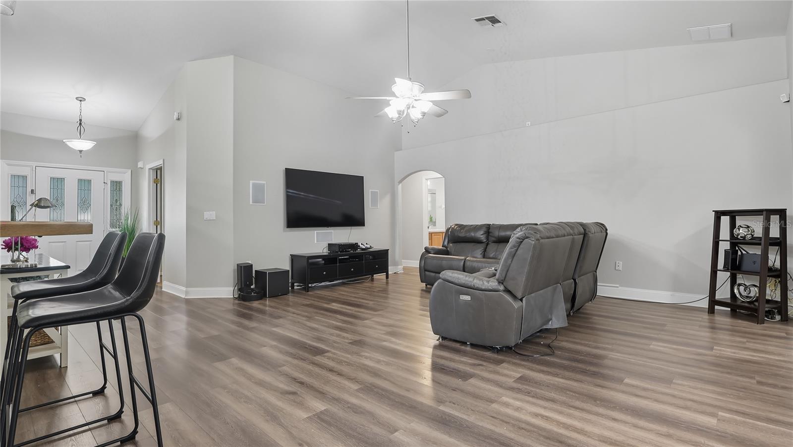 Image 9 of 32 For 4909 Raylene Way